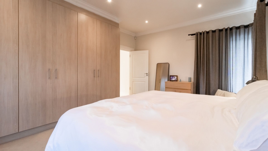 2 Bedroom Property for Sale in Bishopscourt Western Cape